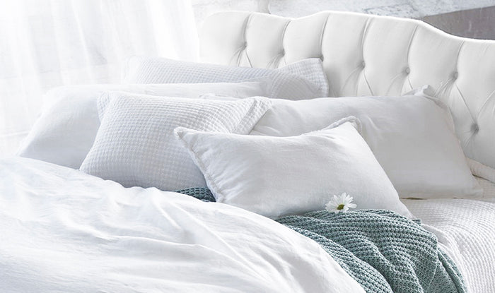 Oreillers & couvre-oreillers||Pillows & pillow protectors