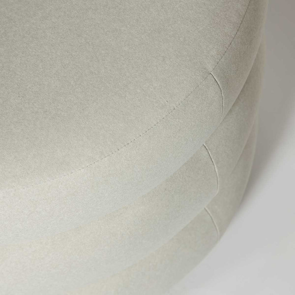 Pouf en velours blanc cassé - Fiel