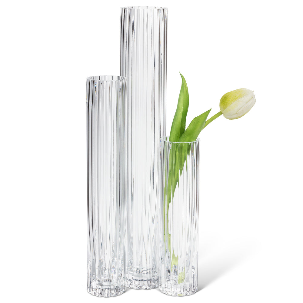 Ridged glass vase - 12"