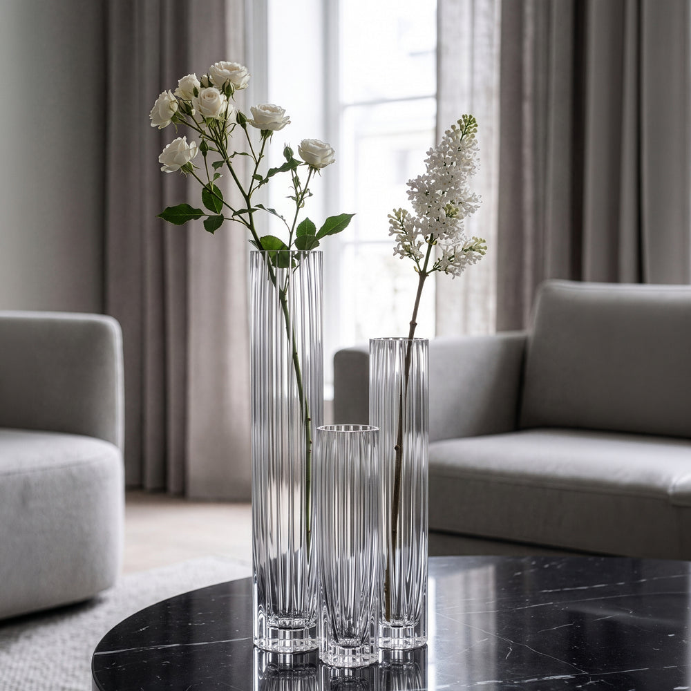 Ridged glass vase - 12"