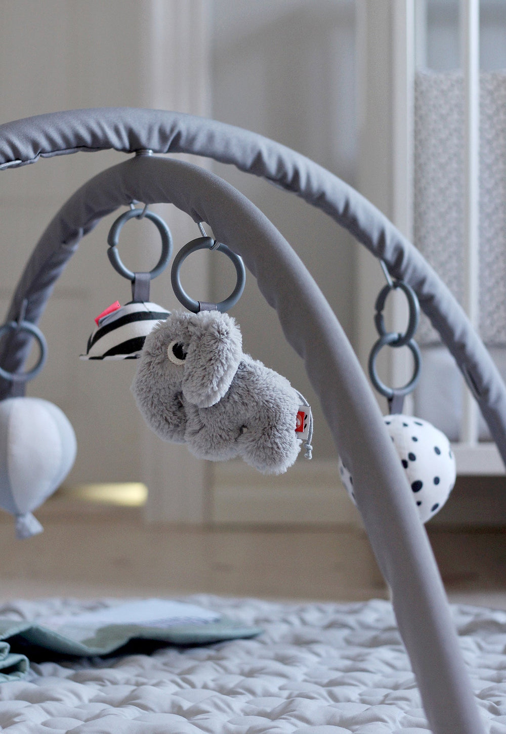 Play mat - Deer friends Grey