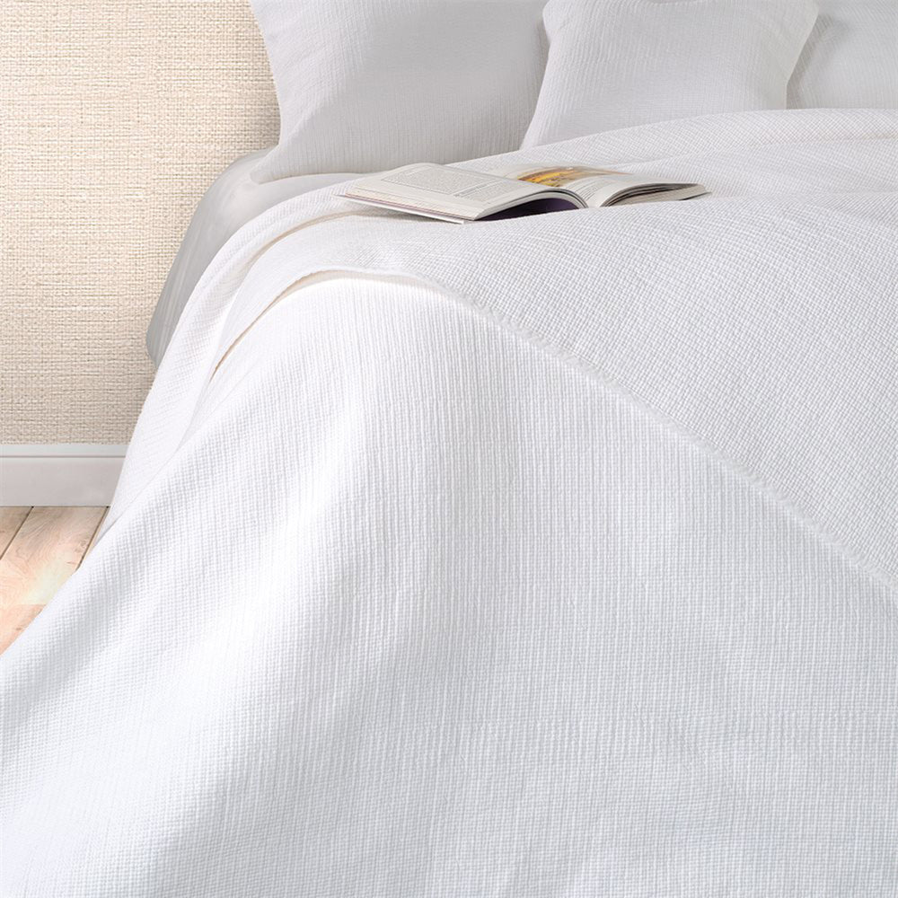 Quilted bedspread - Contemporary