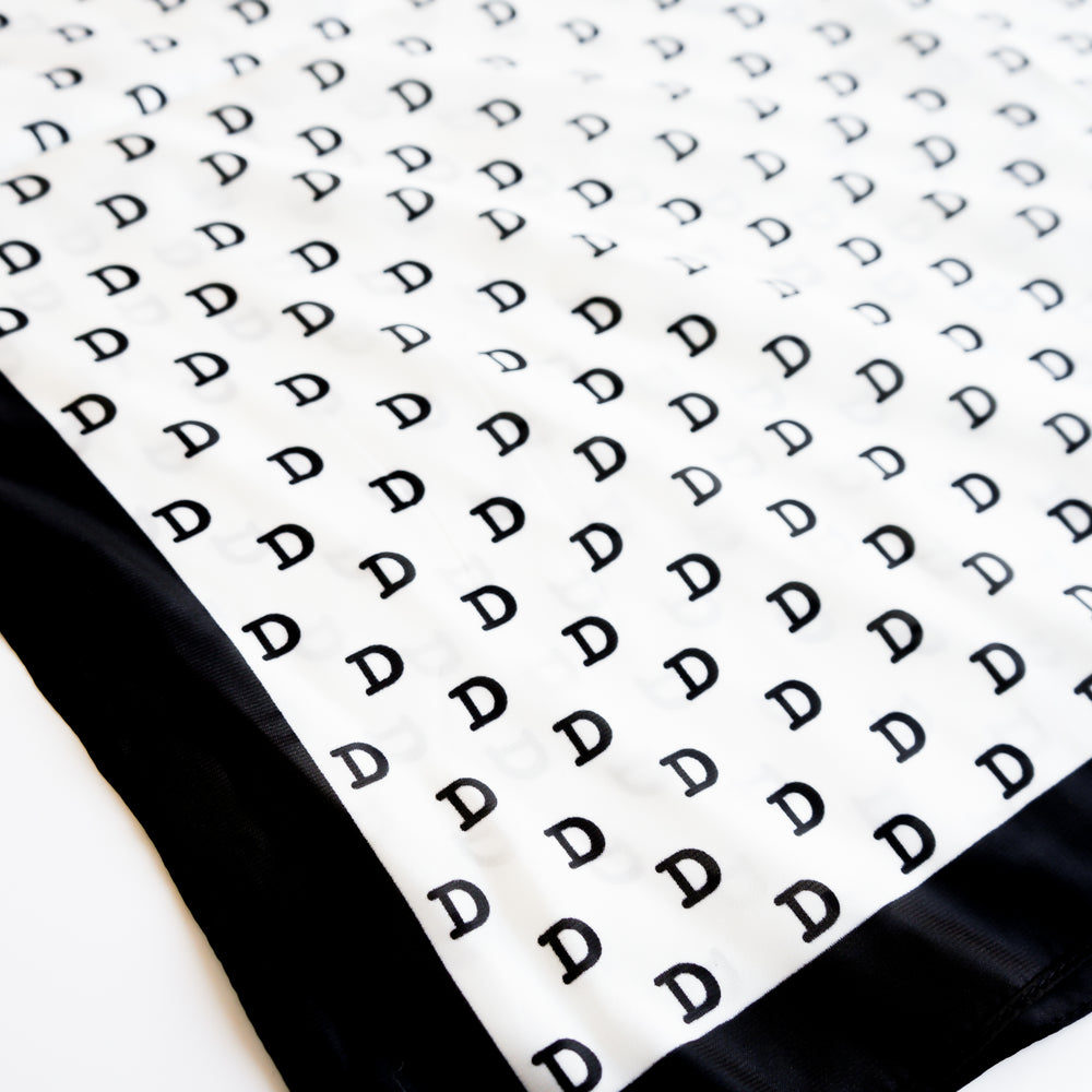 Foulard carré en satin - Noir & blanc