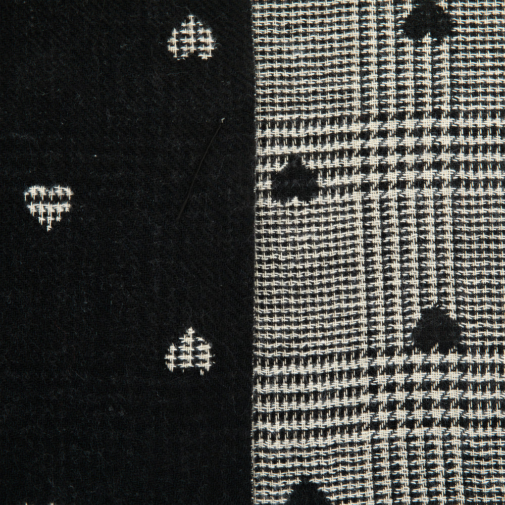 Heart scarf - Black & gray