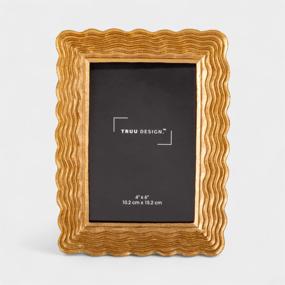 Wavy Photo Frame - 4x6