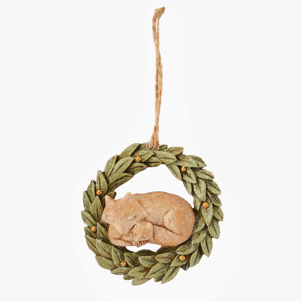 Wreath ornament with foxes