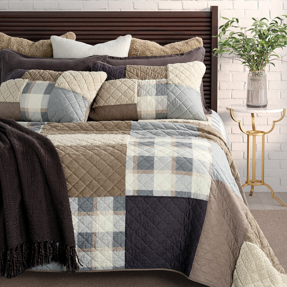 Patchwork quilt - Alpine