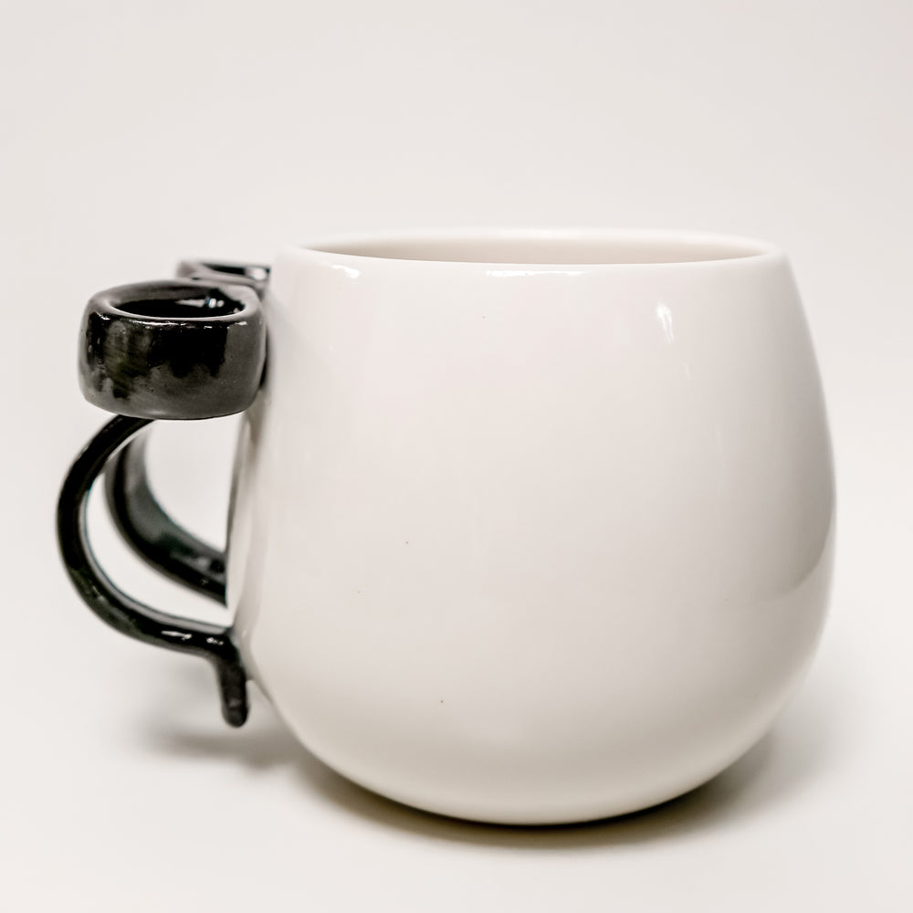 Tasse en céramique blanche - Boucle noire