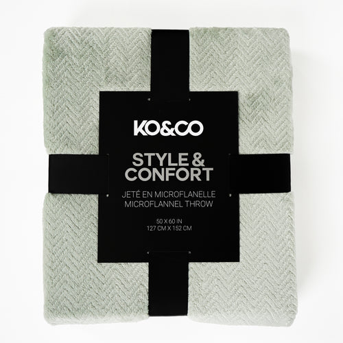 Microflannel throw - Sage green chevrons