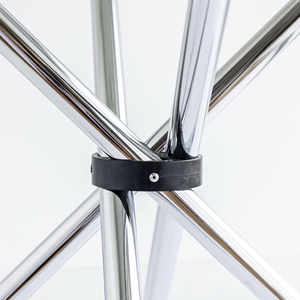 Dining table - Chrome