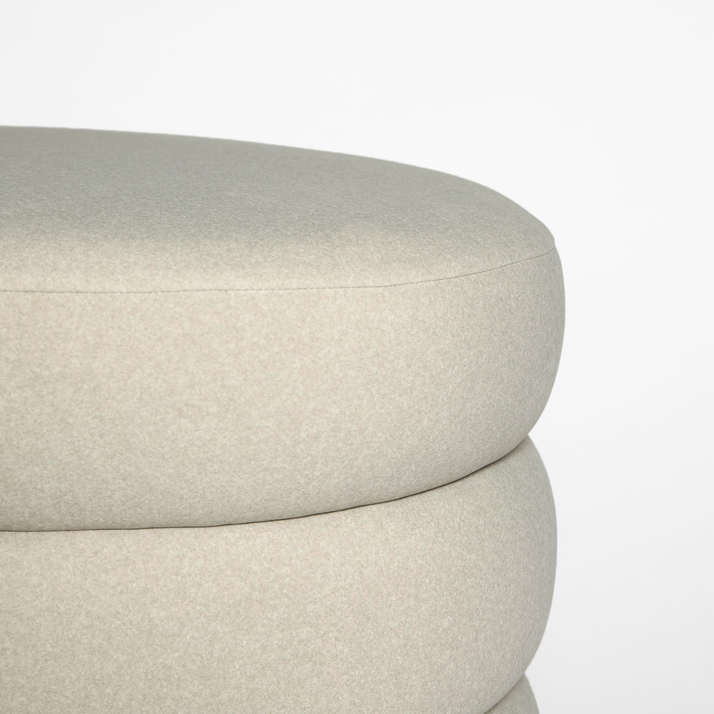 Pouf en velours sable - Fiel