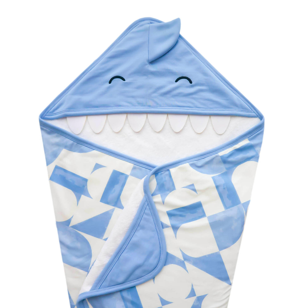 Hooded towel - Shark