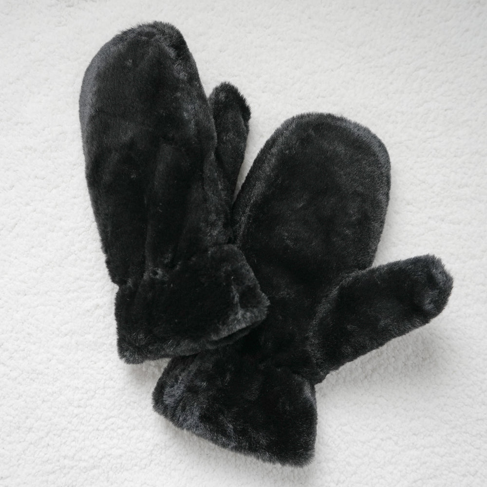 Black mittens - Faux fur