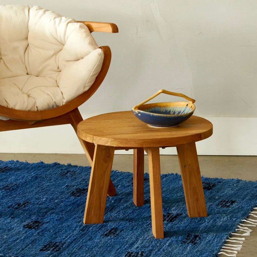 Table d'appoint en teck - Mikano