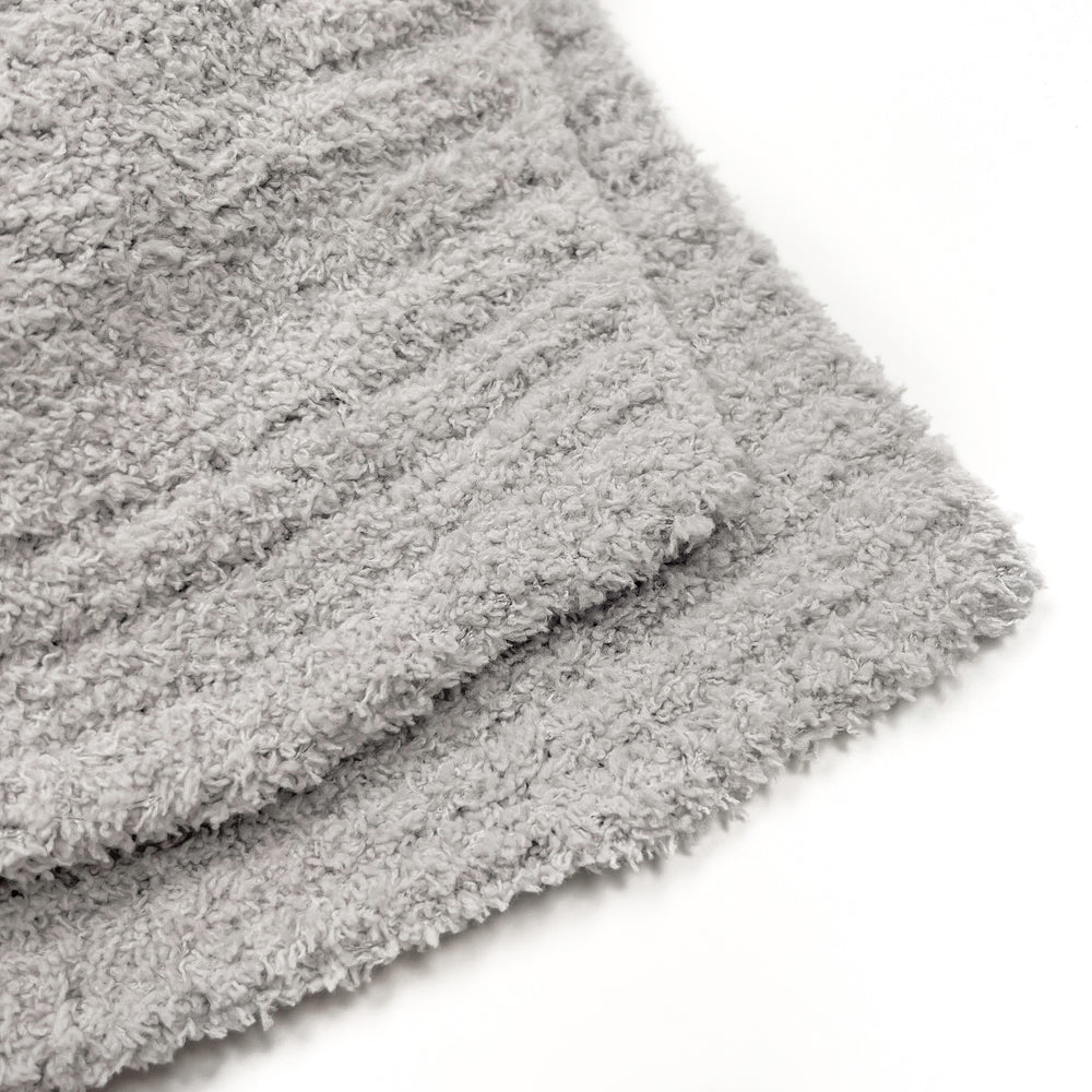 Jeté tricot deluxe - Gris||Deluxe knitted throw - Grey