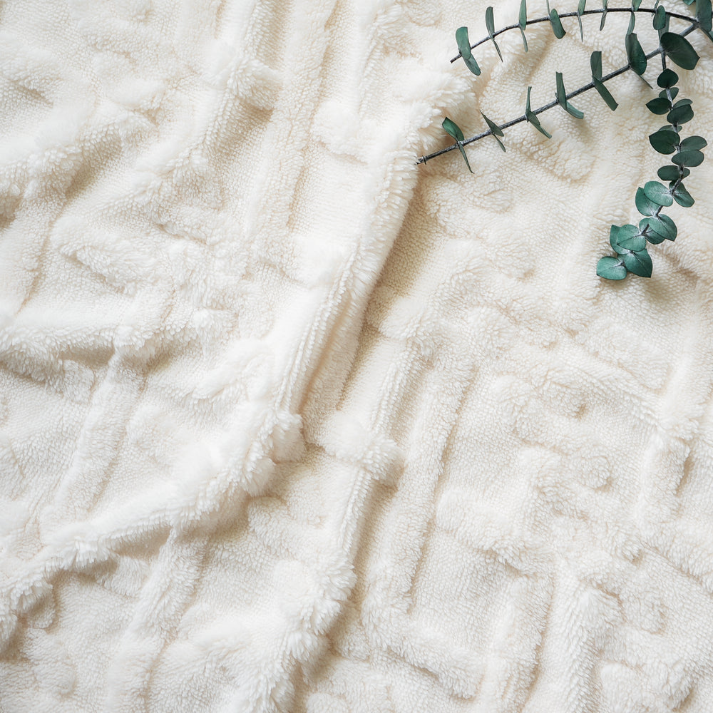 Soft Sherpa throw - Ivory