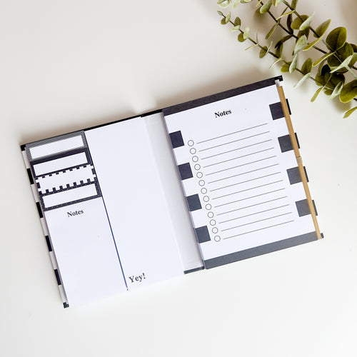 Carnet de notes & crayon - Ligné||Notebook & pencil - Lined