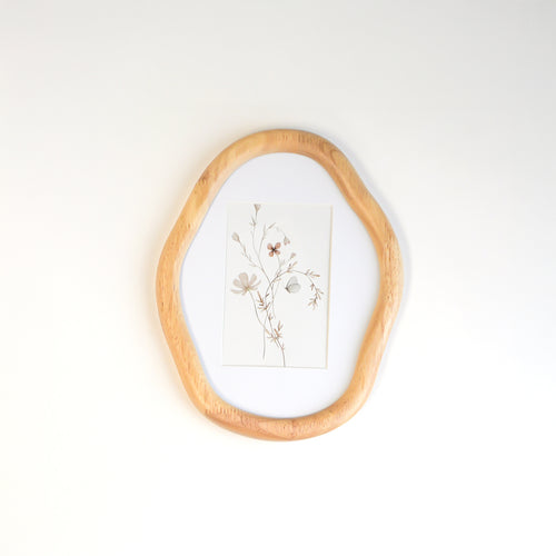 Irregular shaped photo frame - 4 x 6 natural