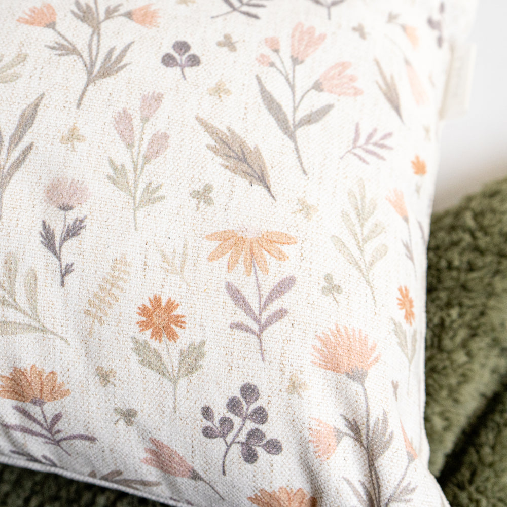 Kozy rectangle cushion - Floral fields