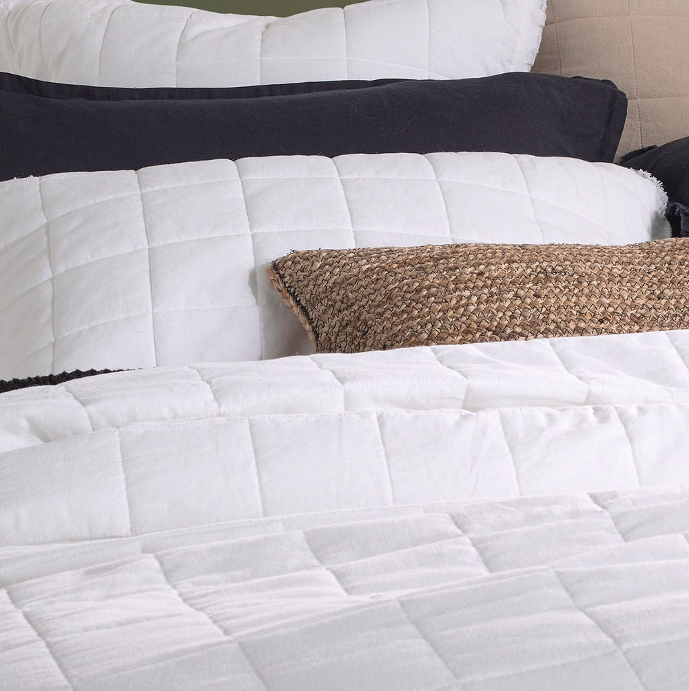 Quilted bedspread - Poke