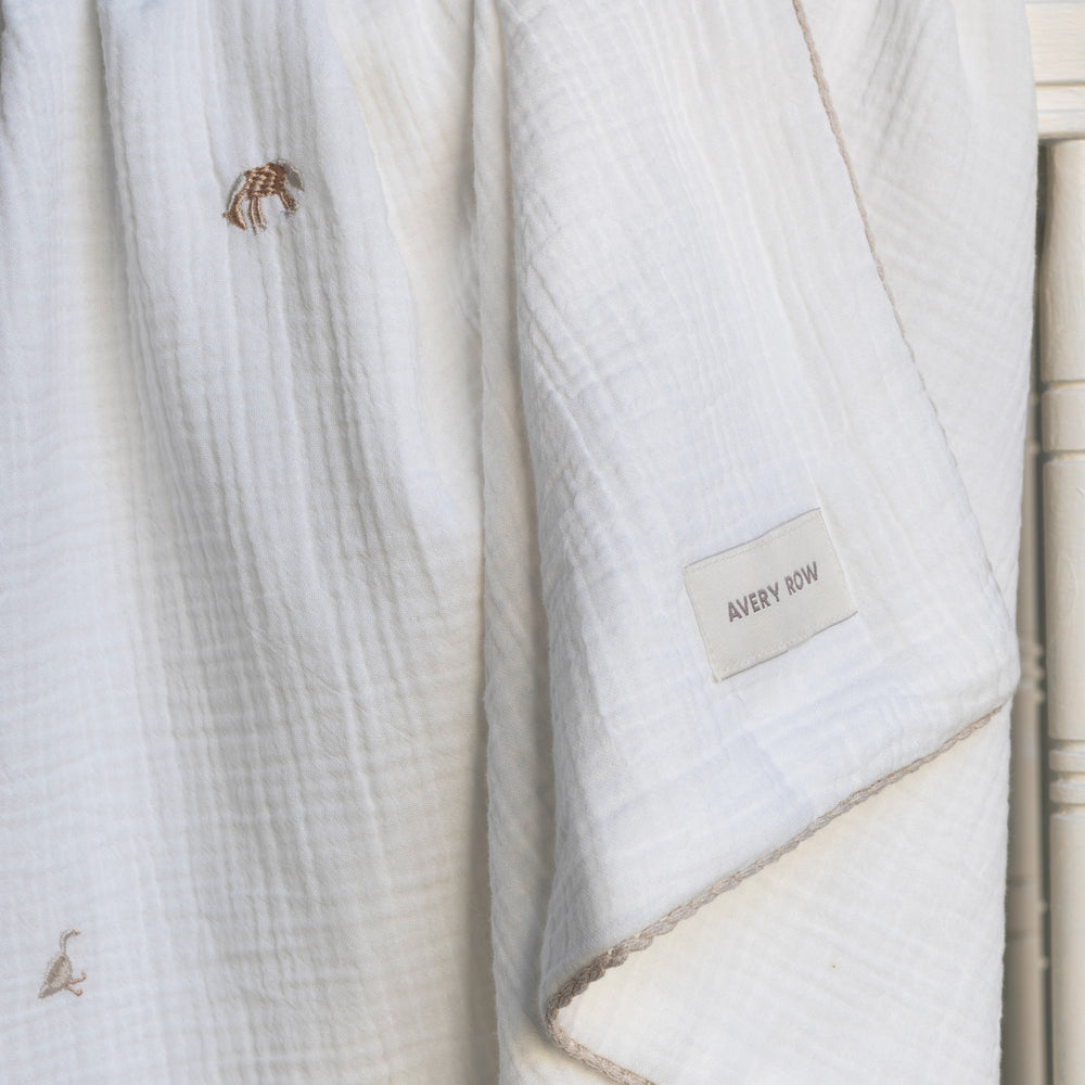 Embroidered muslin - Little Farm