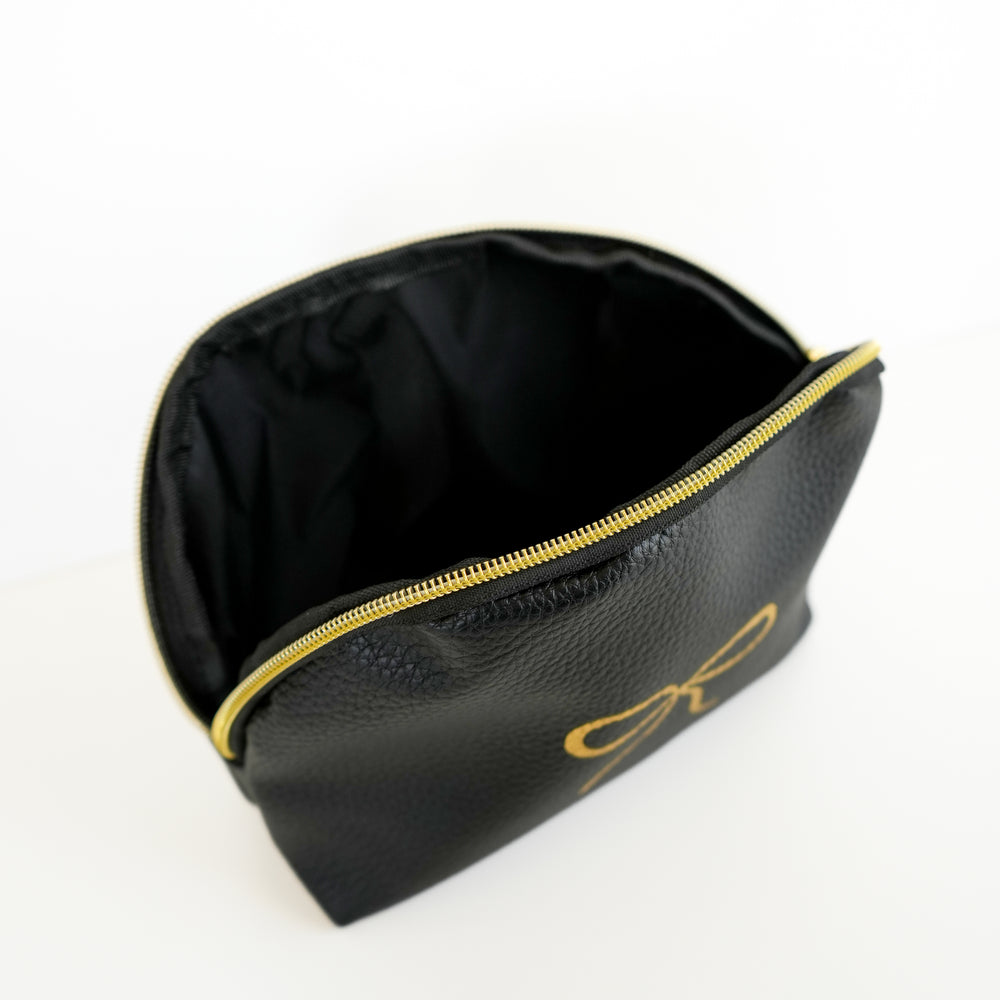 Vegan leather pouch - Buckle