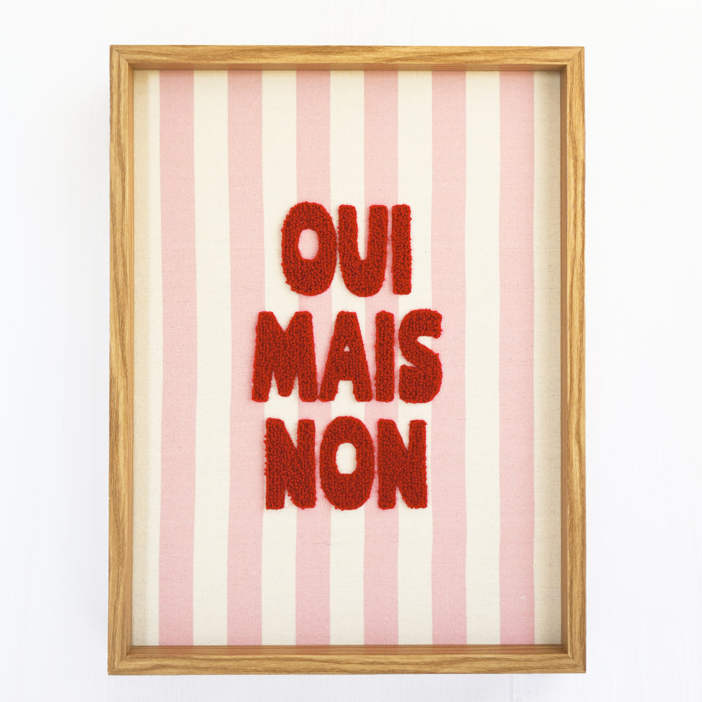 Textured wall frame - Oui mais non