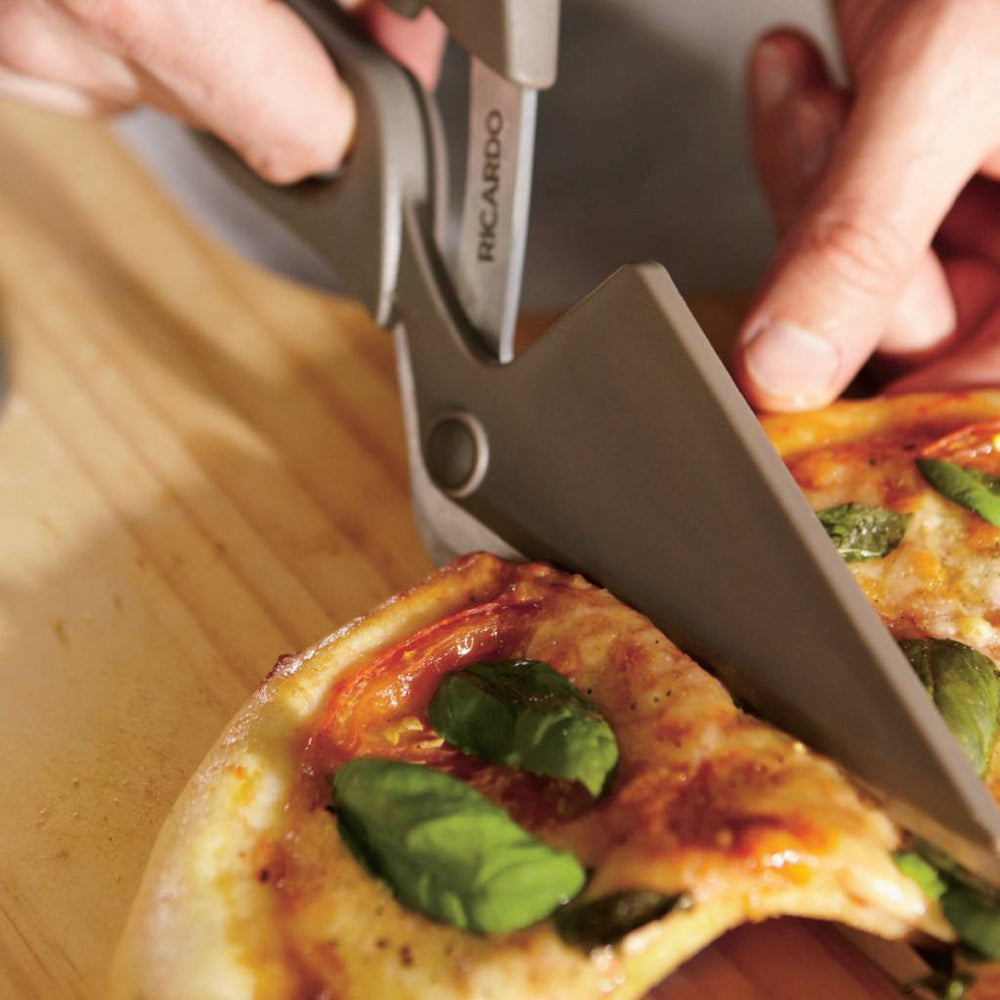 Ciseaux à pizza||Pizza scissors
